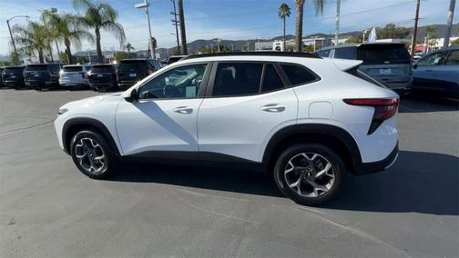 2024 Chevrolet Trax LT