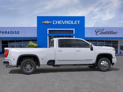 Summit White 2026 Chevrolet Silverado 3500 High Country