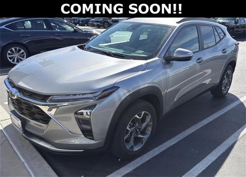 2025 Chevrolet Trax LT