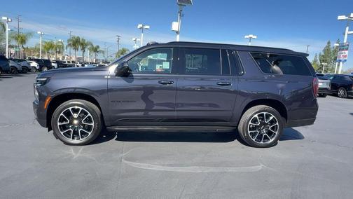 2025 Chevrolet Suburban RST