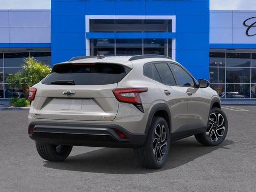 White 2026 Chevrolet Trax FWD 2RS