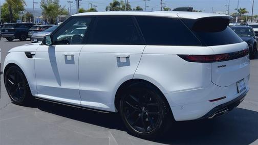 Fuji White 2024 Land Rover Range Rover Sport SE