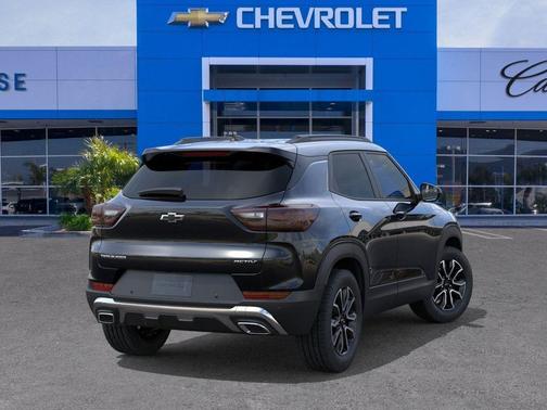 Mosaic Black Metallic 2026 Chevrolet Trailblazer ACTIV
