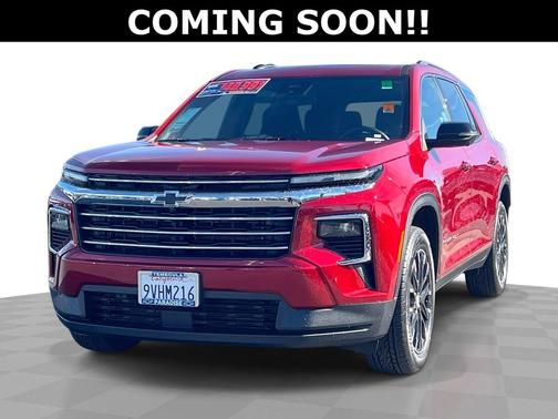 2025 Chevrolet Traverse LT