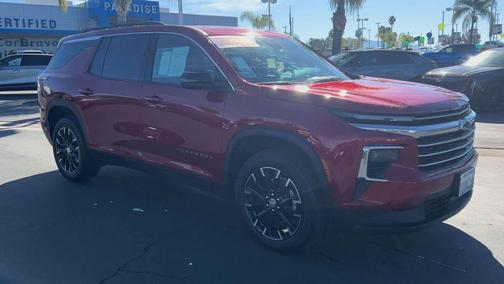 2025 Chevrolet Traverse LT