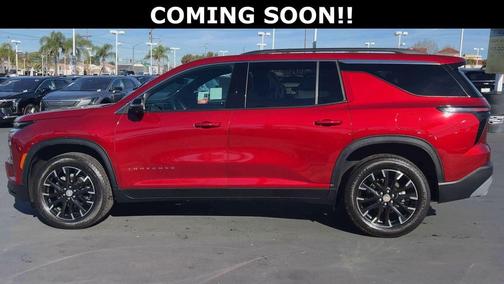 2025 Chevrolet Traverse LT