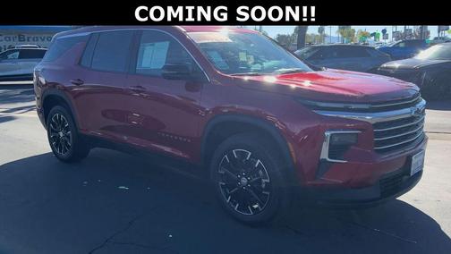 2025 Chevrolet Traverse LT