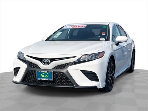 2019 Toyota Camry SE