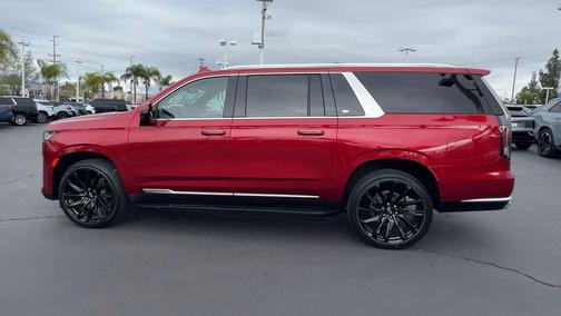 2022 Cadillac Escalade ESV Premium Luxury