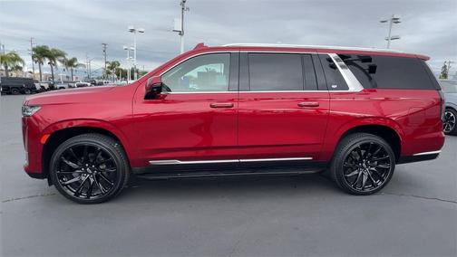 2022 Cadillac Escalade ESV Premium Luxury