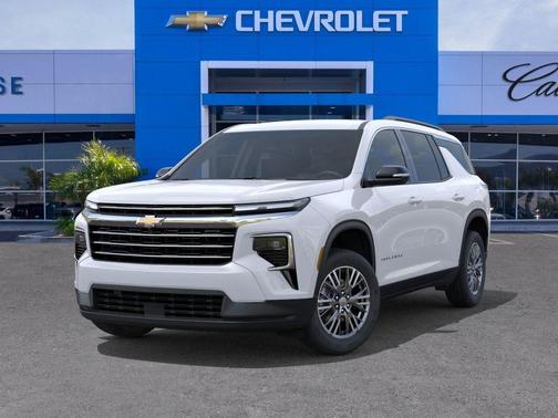 Summit White 2026 Chevrolet Traverse LT