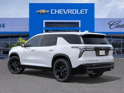 Polar White Tricoat 2026 Chevrolet Traverse RS