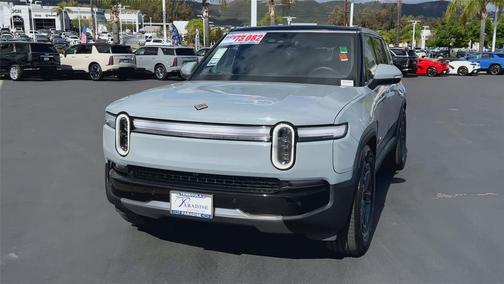 El Cap Granite 2025 Rivian R1S Adventure Dual Motor Standard Pack