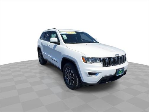 2020 Jeep Grand Cherokee Laredo