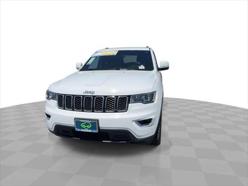 2020 Jeep Grand Cherokee Laredo