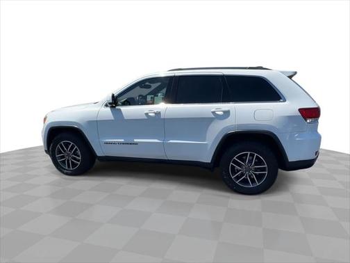 2020 Jeep Grand Cherokee Laredo