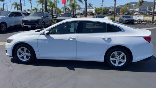 Summit White 2023 Chevrolet Malibu FWD 1LT