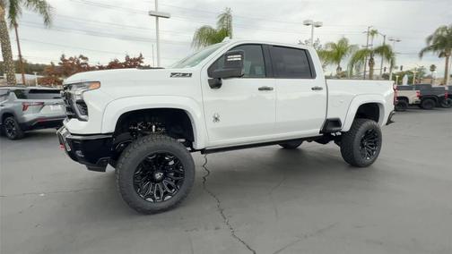 Summit White 2026 Chevrolet Silverado 2500 LTZ