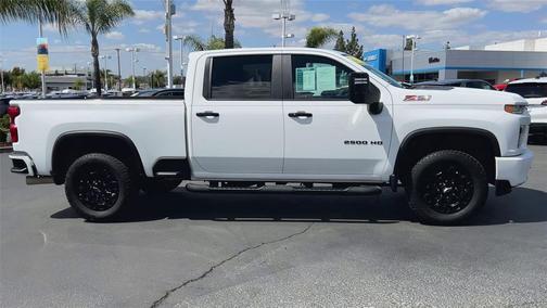 Summit White 2022 Chevrolet Silverado 2500 LT
