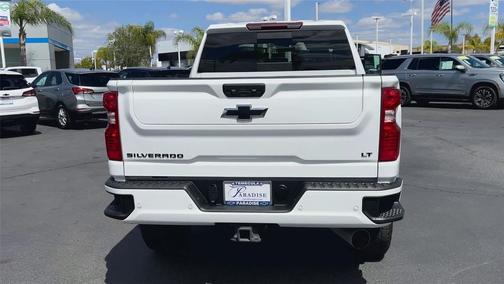 Summit White 2022 Chevrolet Silverado 2500 LT