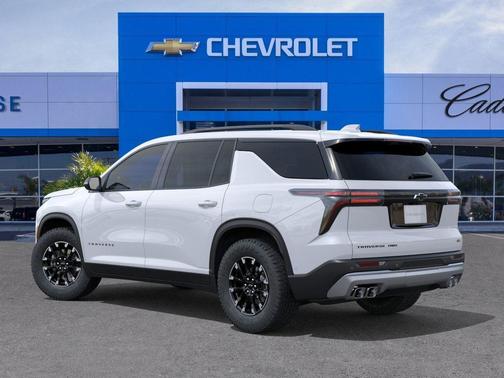 Polar White Tricoat 2026 Chevrolet Traverse AWD Z71