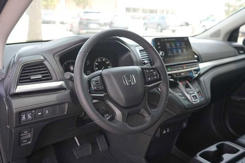 Modern Steel Metallic 2026 Honda Odyssey