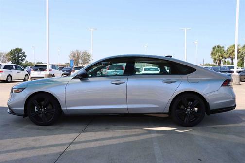 2025 Honda Accord Hybrid 