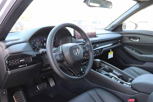 2025 Honda Accord Hybrid 