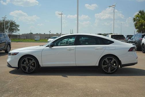 Platinum White Pearl 2026 Honda Accord Hybrid