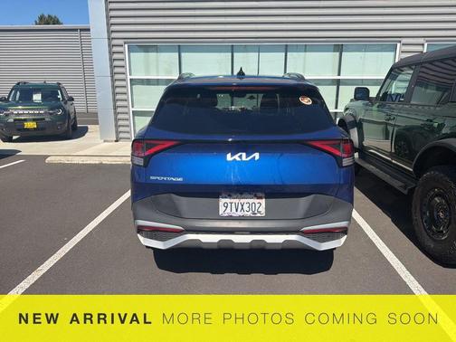 Sapphire Blue 2025 Kia Sportage EX