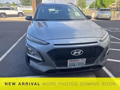 Sonic Silver w/Black Roof 2020 Hyundai KONA SEL