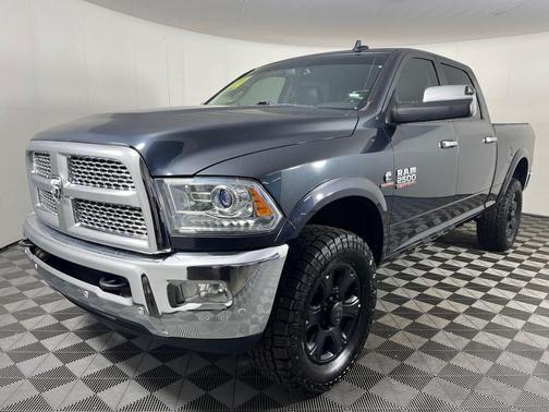 Maximum Steel Metallic Clearcoat 2018 RAM 2500 Laramie Crew Cab 4x4 6'4' Box