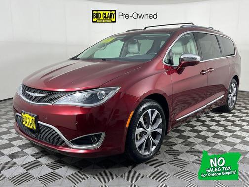 Velvet Red Pearlcoat 2017 Chrysler Pacifica Limited