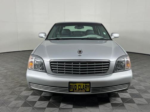 Sterling 2002 Cadillac DeVille Base