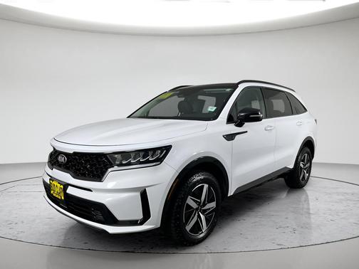 Glacial White Pearl 2021 Kia Sorento EX