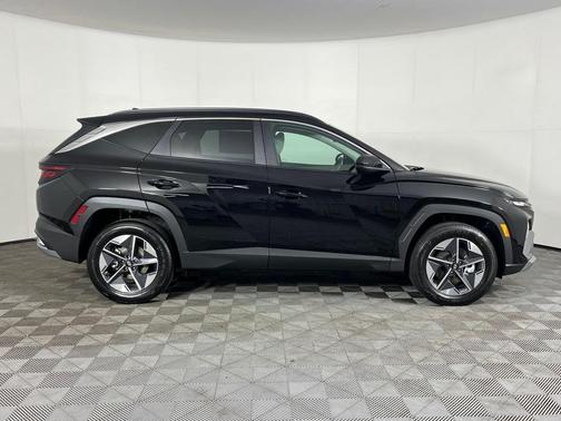 Ash Black 2026 Hyundai TUCSON Hybrid SEL