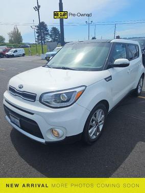 Clear White 2018 Kia Soul +