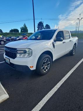 Oxford White 2022 Ford Maverick XLT