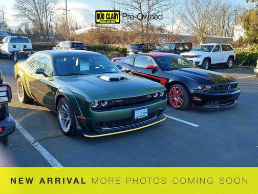 F8 Green 2023 Dodge Challenger R/T Scat Pack Widebody