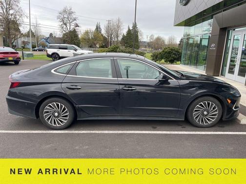Onyx Black 2023 Hyundai SONATA Hybrid Limited