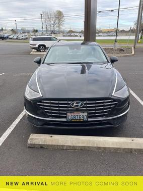 Onyx Black 2023 Hyundai SONATA Hybrid Limited