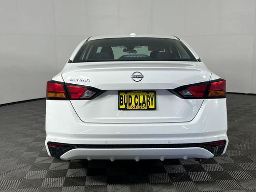 Glacier White 2025 Nissan Altima 2.5 SV