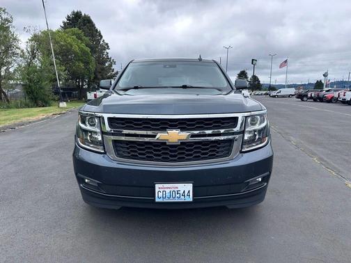 Shadow Gray Metallic 2019 Chevrolet Suburban LT