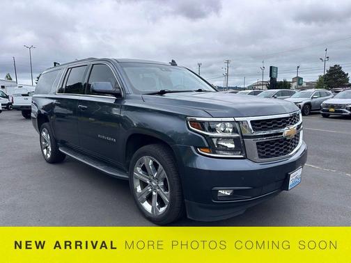 Shadow Gray Metallic 2019 Chevrolet Suburban LT