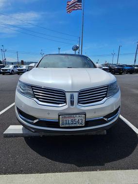 White Platinum Metallic Tri-Coat 2016 Lincoln MKX Reserve