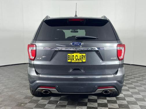 Magnetic Metallic 2018 Ford Explorer XLT