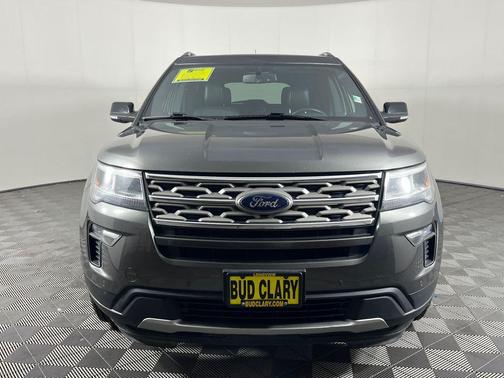 Magnetic Metallic 2018 Ford Explorer XLT