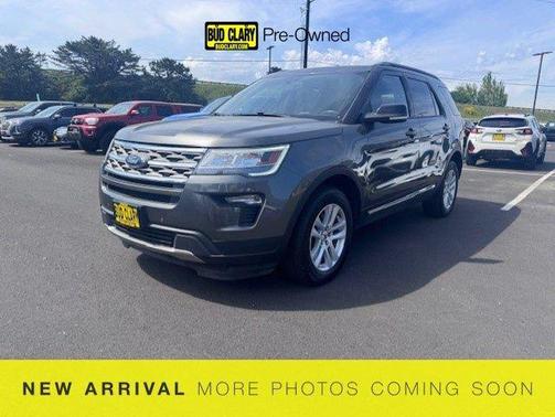 Magnetic Metallic 2018 Ford Explorer XLT
