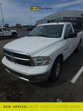 Bright White Clearcoat 2016 RAM 1500 SLT