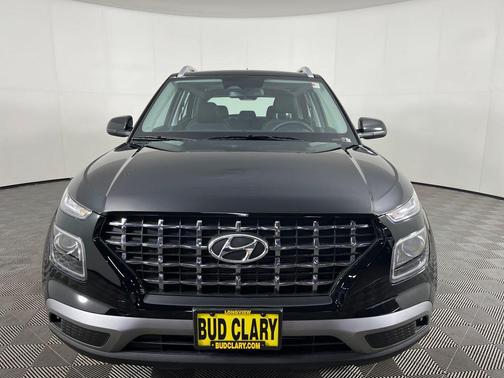 Onyx Black 2026 Hyundai VENUE SEL